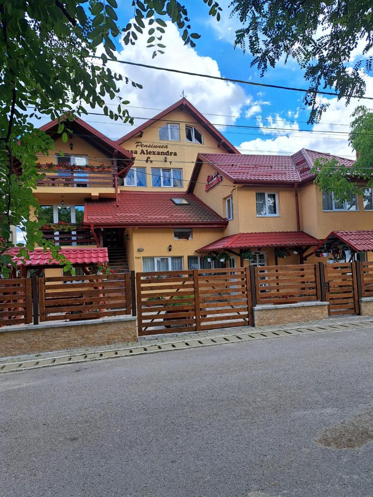 Pensiunea Casa Alexandra Vatra Dornei Exteriér fotografie